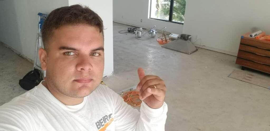 Bruno Sousa na época da construção